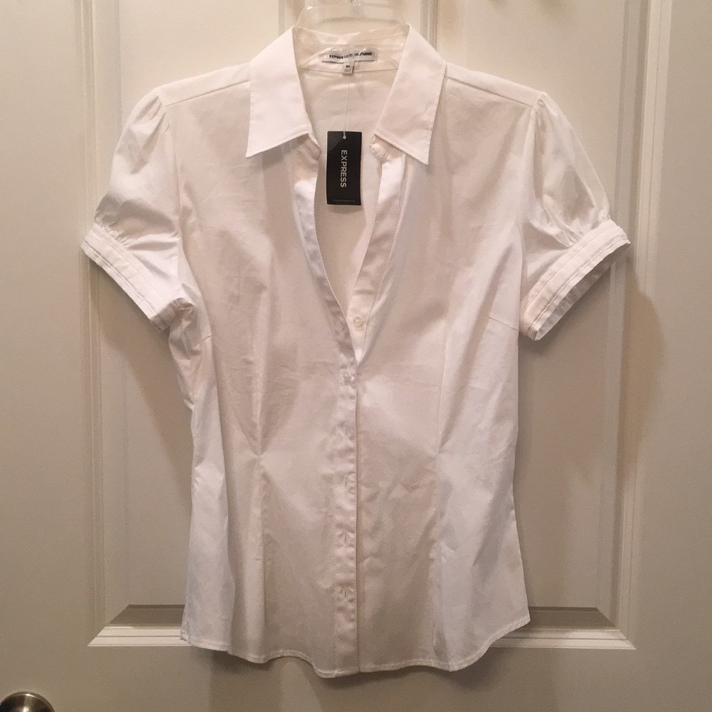 Express Puffed Short-Sleeve Blouse
